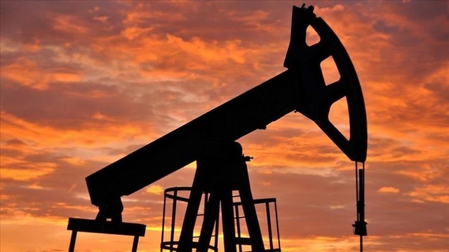 Petrolul american, prăbușire record: cea mai mare scădere zilnică din 2020!