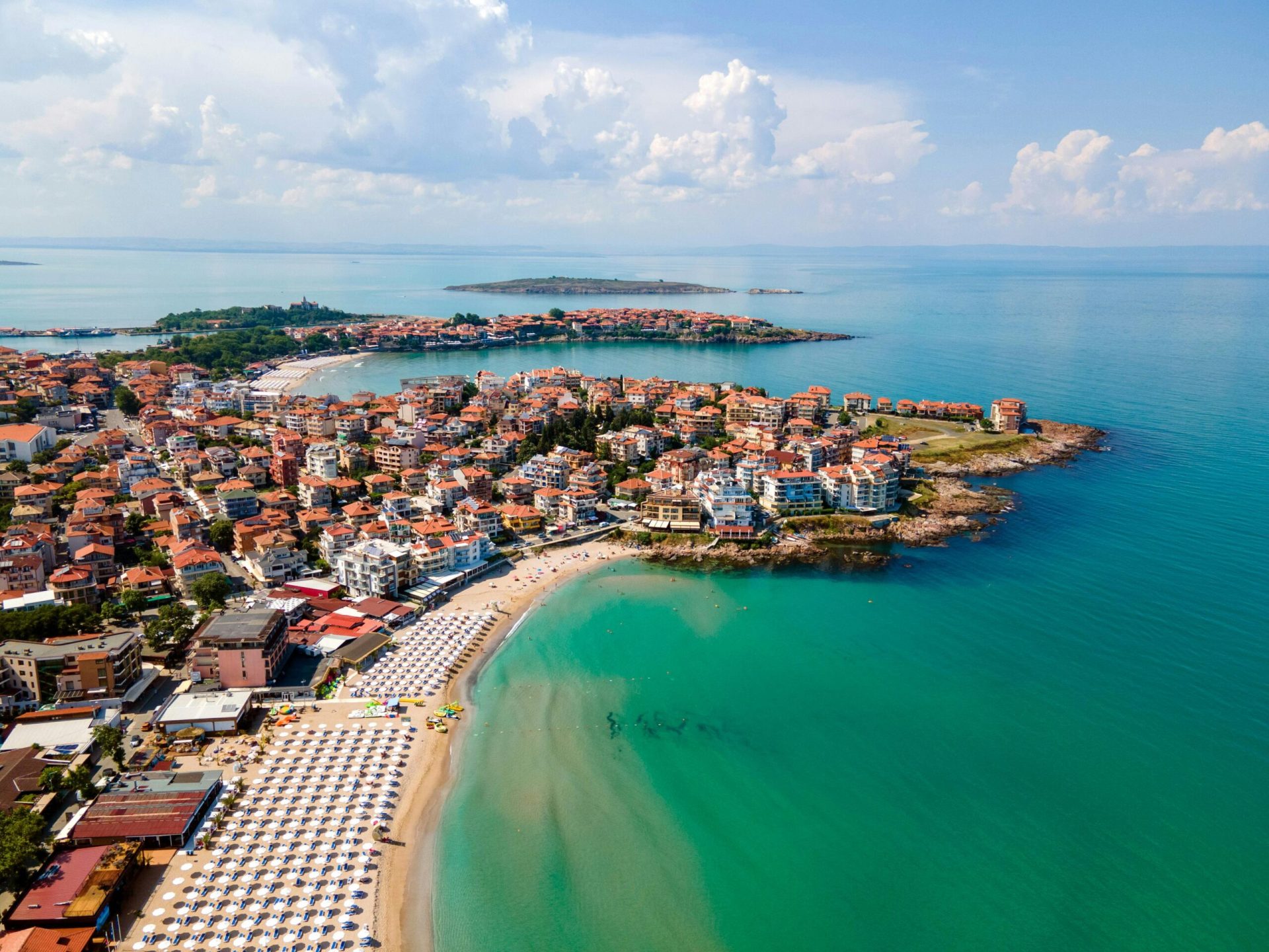 Sozopol, bijuteria Bulgariei, atrage britanicii: „E ca Amalfi, dar mai ieftin”