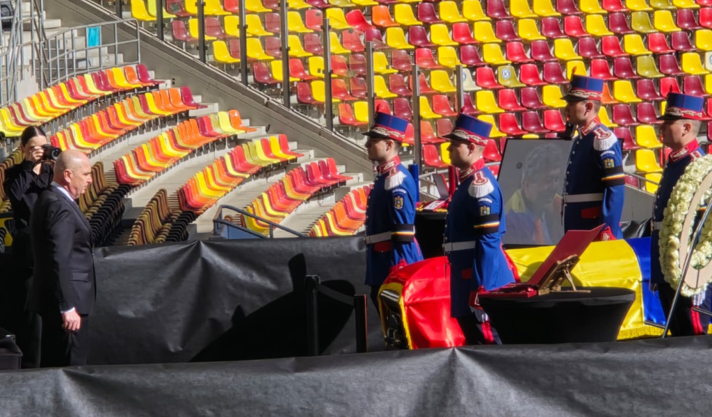Cătălin Predoiu, ministrul Afacerilor Interne, a adus un omagiu lui Mircea Lucescu la Arena Națională