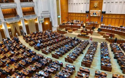 Plenul Camerei Deputaților a votat, miercuri, în calitate de for decizional, proiectul de lege care prevede gratuitate la consilierea psihologică pentru părinții și tutorii copiilor diagnosticați cu tulburări din spectrul autist sau sindrom Down