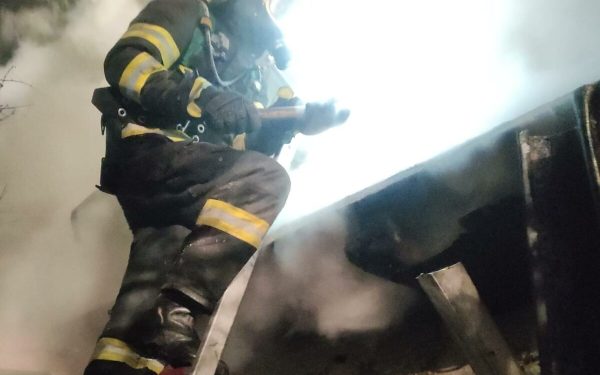 Incendiu URIAȘ la Galați: O victimă descoperită, pompierii luptă în continuare