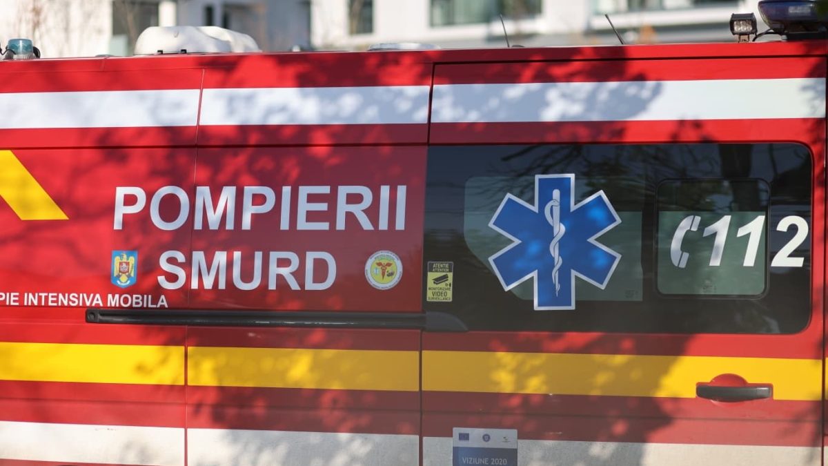 Incendiu URIAȘ în Florești: 22 de persoane evacuate, fără victime