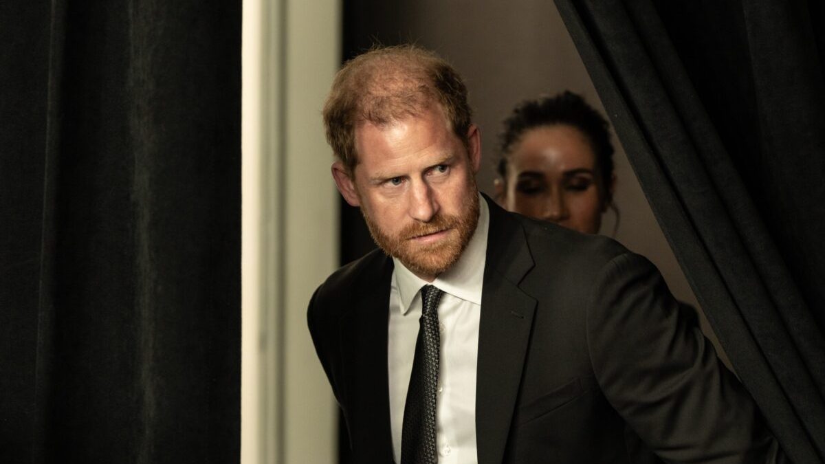 Harry, din nou la atac: Charles, ținta prințului. "Vreau o viață mai bună pentru copii"