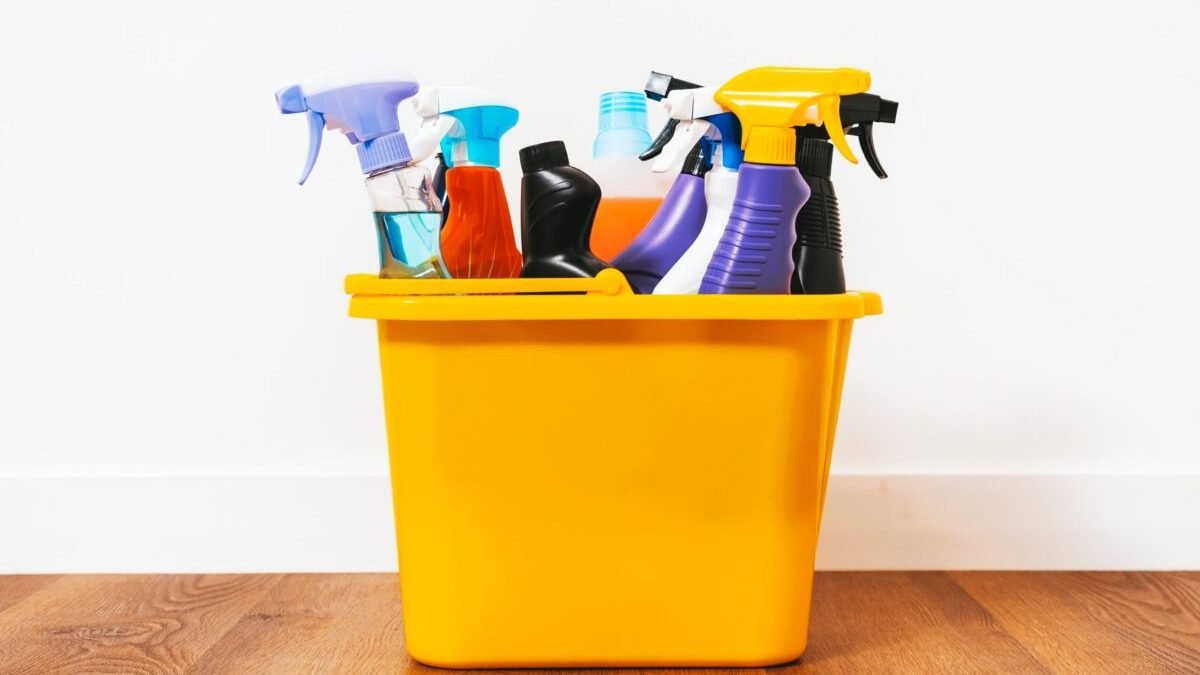 Produsele de curățenie, capcane ascunse: Pericole neștiute în casele noastre