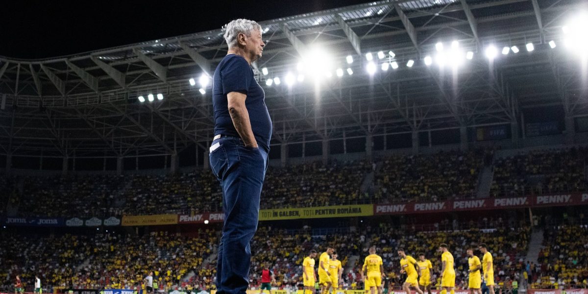 Adevărata moștenire a lui Mircea Lucescu: Pionieratul Analizei Video în Fotbal Mircea Lucescu, un nume emblematic în fotbalul românesc și internațional, este adesea asociat cu performanțe remarcabile pe banca tehnică