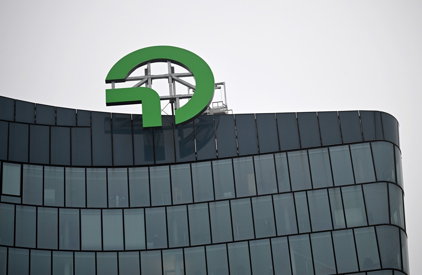 O femeie, șefă la OMV: Premieră istorică în istoria companiei