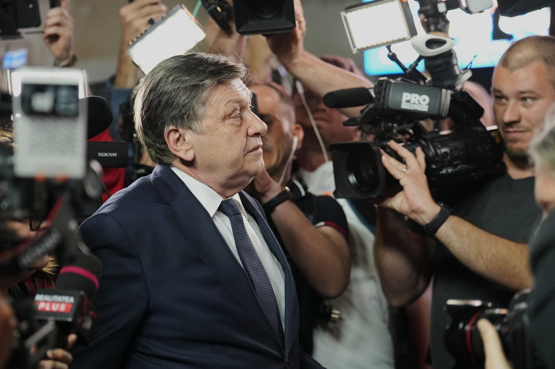 Crin Antonescu despre coaliția de guvernare: „nu funcționează” și despre viitorul acesteia Fostul președinte al Partidului Național Liberal, Crin Antonescu, a făcut o declarație controversată despre starea actuală a coaliției de guvernare, spunând că aceasta „nu funcționează”