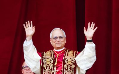 Anul acesta, credincioșii catolici din întreaga lume, și implicit din România, au avut ocazia să participe la sărbătoarea Învierii Domnului în prezența papei Leon al XIV-lea, într-un eveniment care a avut loc fără prezența papei Francisc pentru prima dată în ultimii ani