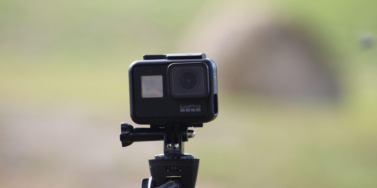 GoPro, odată un nume de referință pe Wall Street și un simbol al camerelor de acțiune, se confruntă cu dificultăți majore