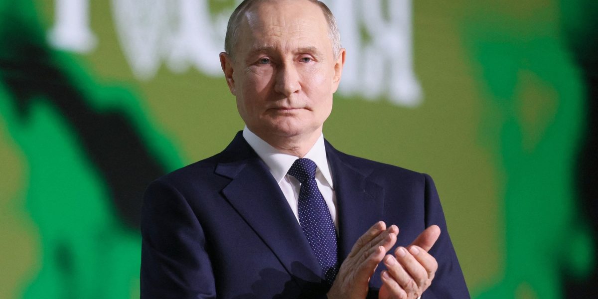 Rusia se pregătește să înregistreze venituri aproape duble din cea mai mare taxă individuală aplicată petrolului, atingând 9 miliarde de dolari în aprilie