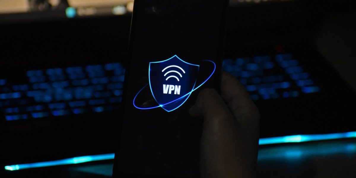 Guvernul Rusiei s-a confruntat vineri cu un incident tehnic major cauzat de eforturile sale de a controla accesul la internet, incident care a afectat grav sistemul bancar al țării