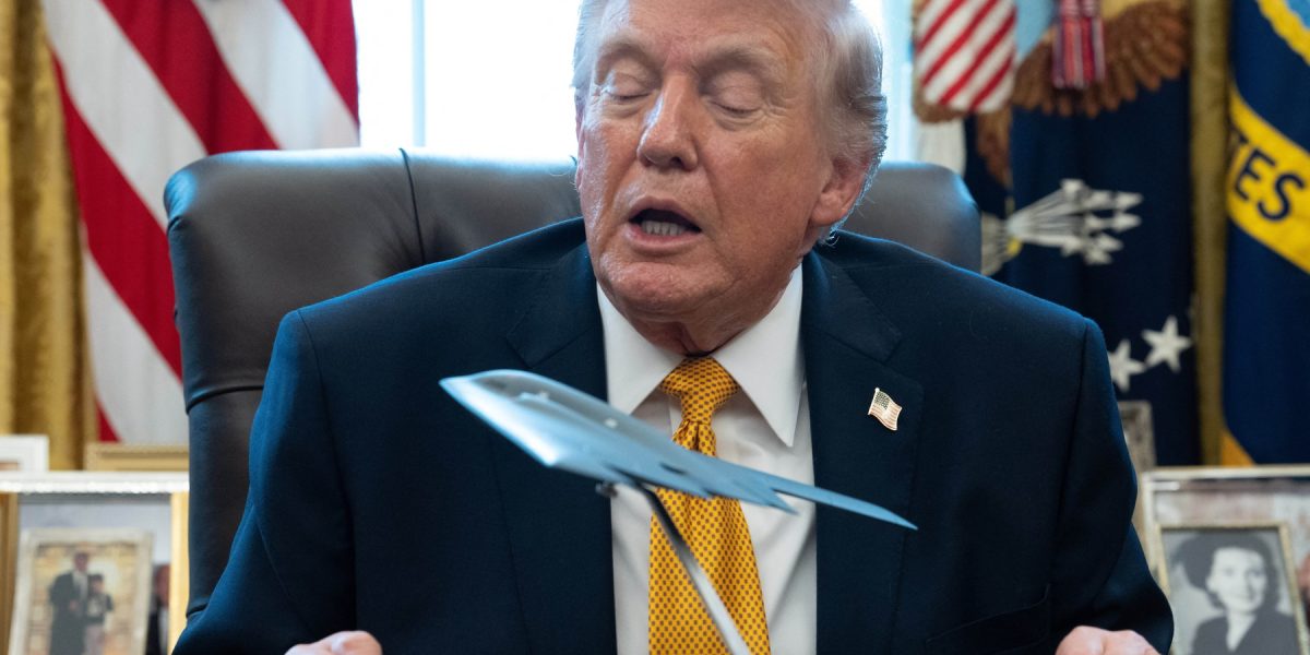 Președintele american Donald Trump a afirmat vineri pentru NBC News că doborârea avionului de vânătoare F-15E de către forțele iraniene nu va afecta negocierile cu Iranul, evenimentul fiind interpretat ca o escaladare a tensiunilor între cele două țări