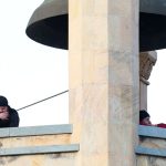 Clopotar în comă la Bacău, după ce clopotul bisericii l-a zdrobit