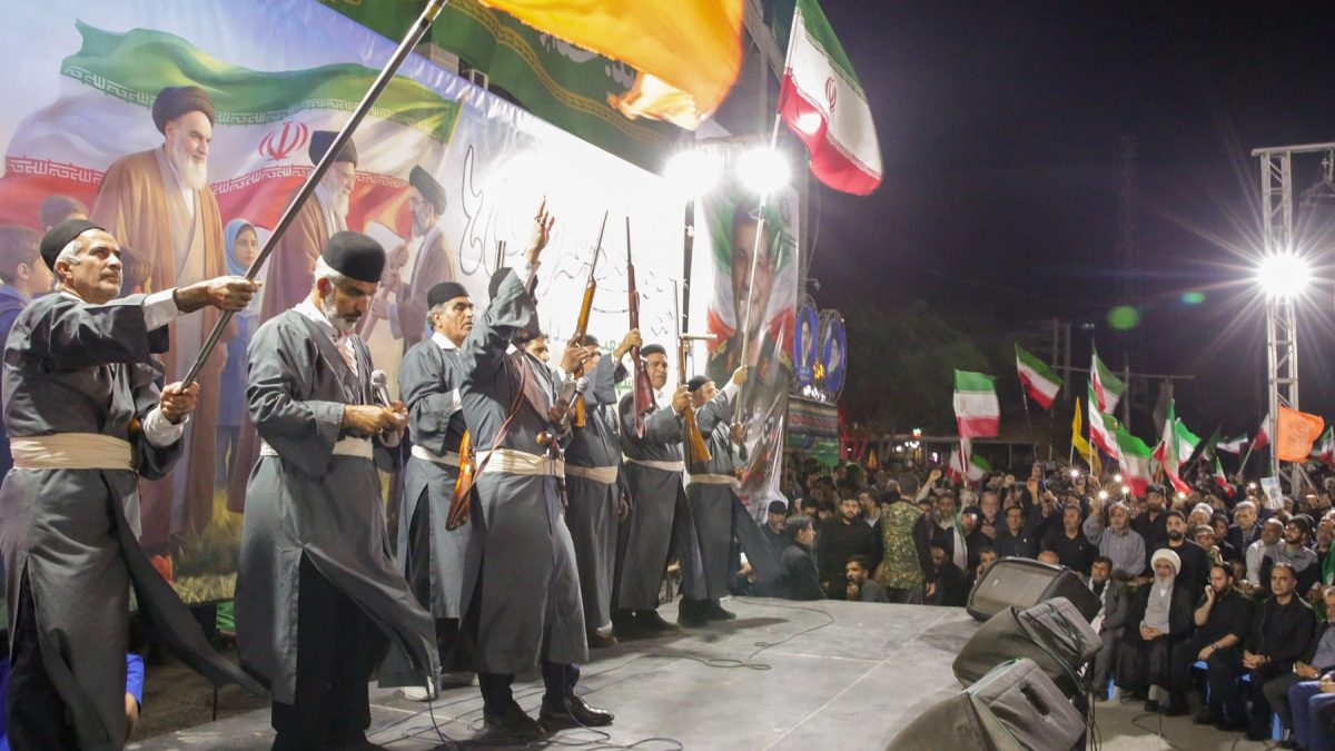 Război în Iran = RECESIUNE GLOBALĂ? Scenariul GRAV, cu Donald Trump în rol principal