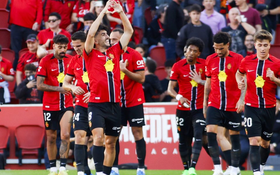 Real Mallorca a obținut o victorie surprinzătoare în Campionatul Spaniol de Fotbal, învinsând liderul Real Madrid cu scorul de 2-1, fără aportul lui David Alaba, care a stat pe banca de rezerve
