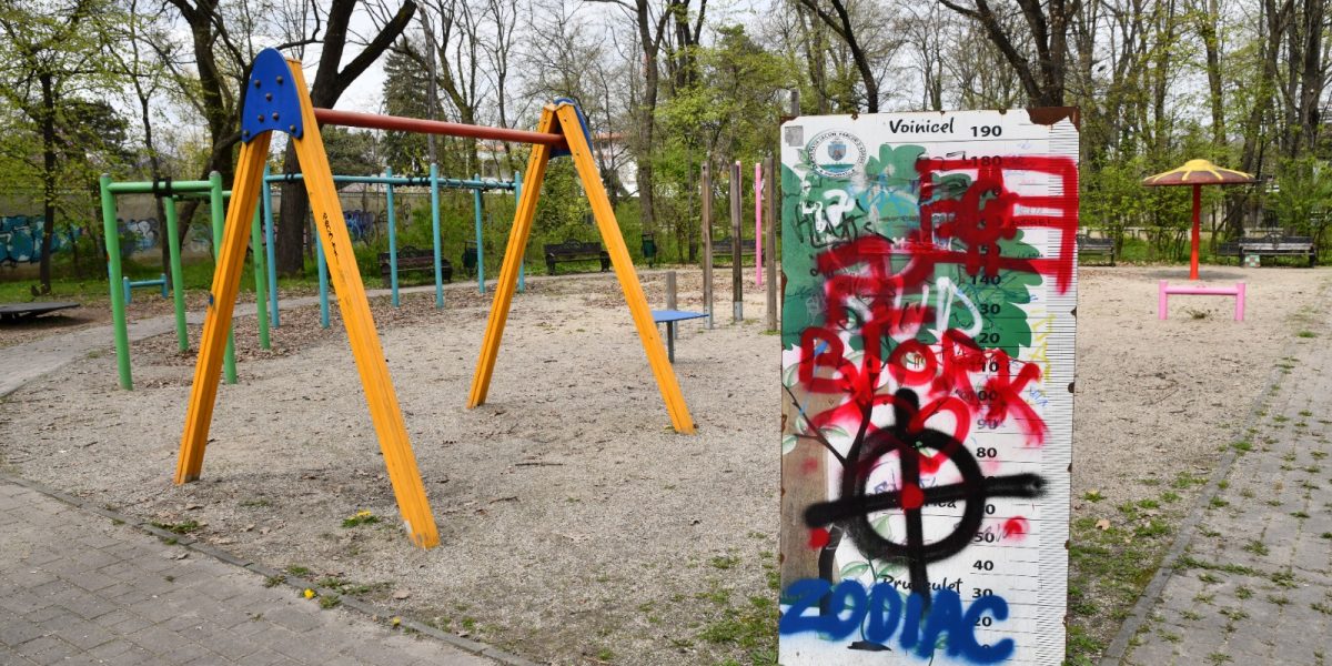 Ciucu, scandal în Herăstrău: „Cacofonie” de mobilier și „cașcarabete” ilegale