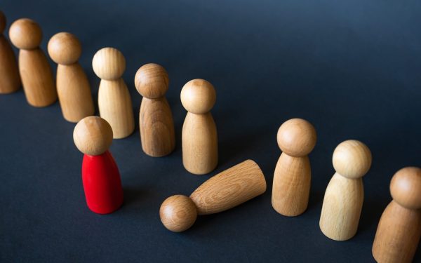 De ce resentimentele nu trec: Trauma emoțională, captivă în minte și corp