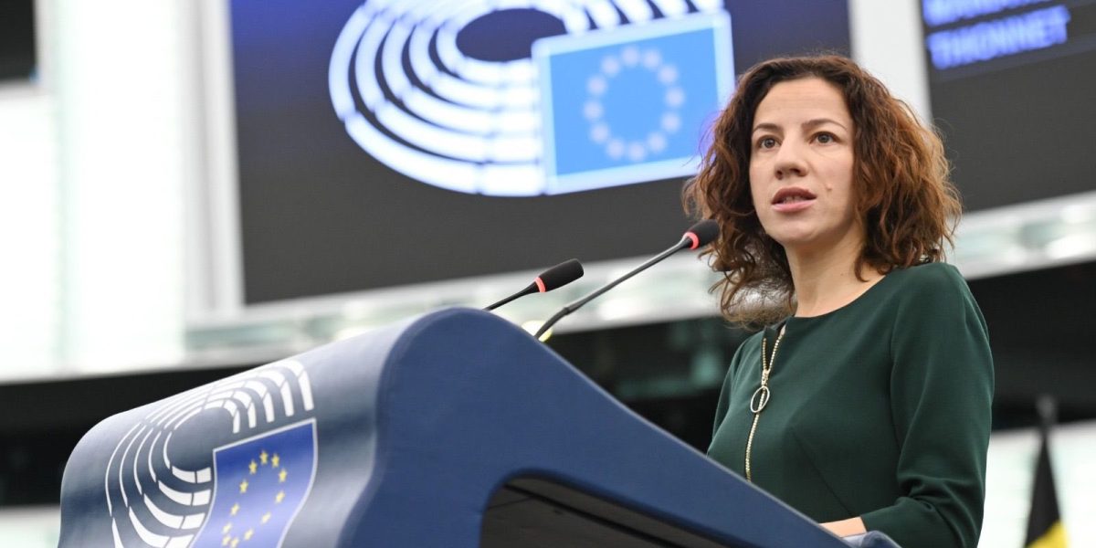 România realocă peste 2,8 miliarde de euro din fondurile europene pentru patru din cele cinci noi priorități ale Uniunii Europene, în cadrul procesului de revizuire a bugetului multianual 2021 – 2027