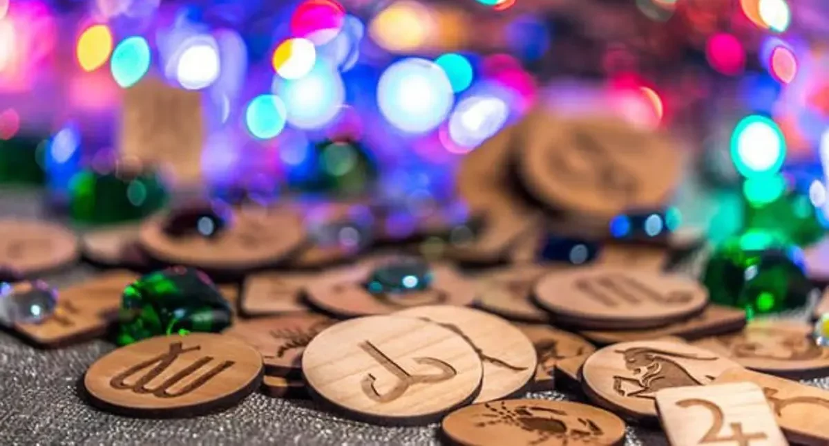 Horoscop rune: Gebo aduce iubirea, Sowelu dă putere. Vești bune pentru zodii!