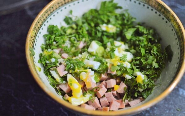 Nutriționiștii, verdict dur: Mâncărurile "sănătoase" care îți distrug silueta