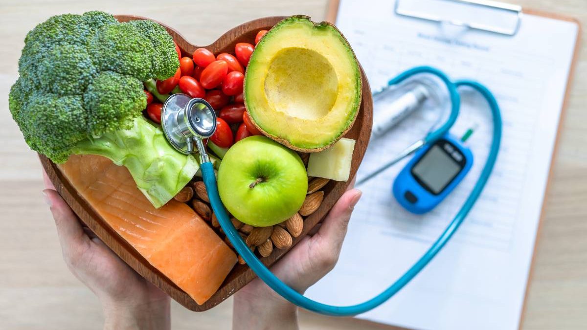 Ce evită cardiologii după ora 18:00? Reguli de AUR pentru inima ta