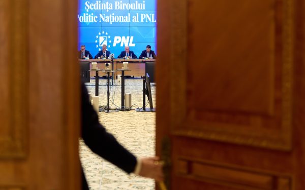 PNL copiază PSD: Mișcarea decisivă, înainte de votul social-democraților de luni