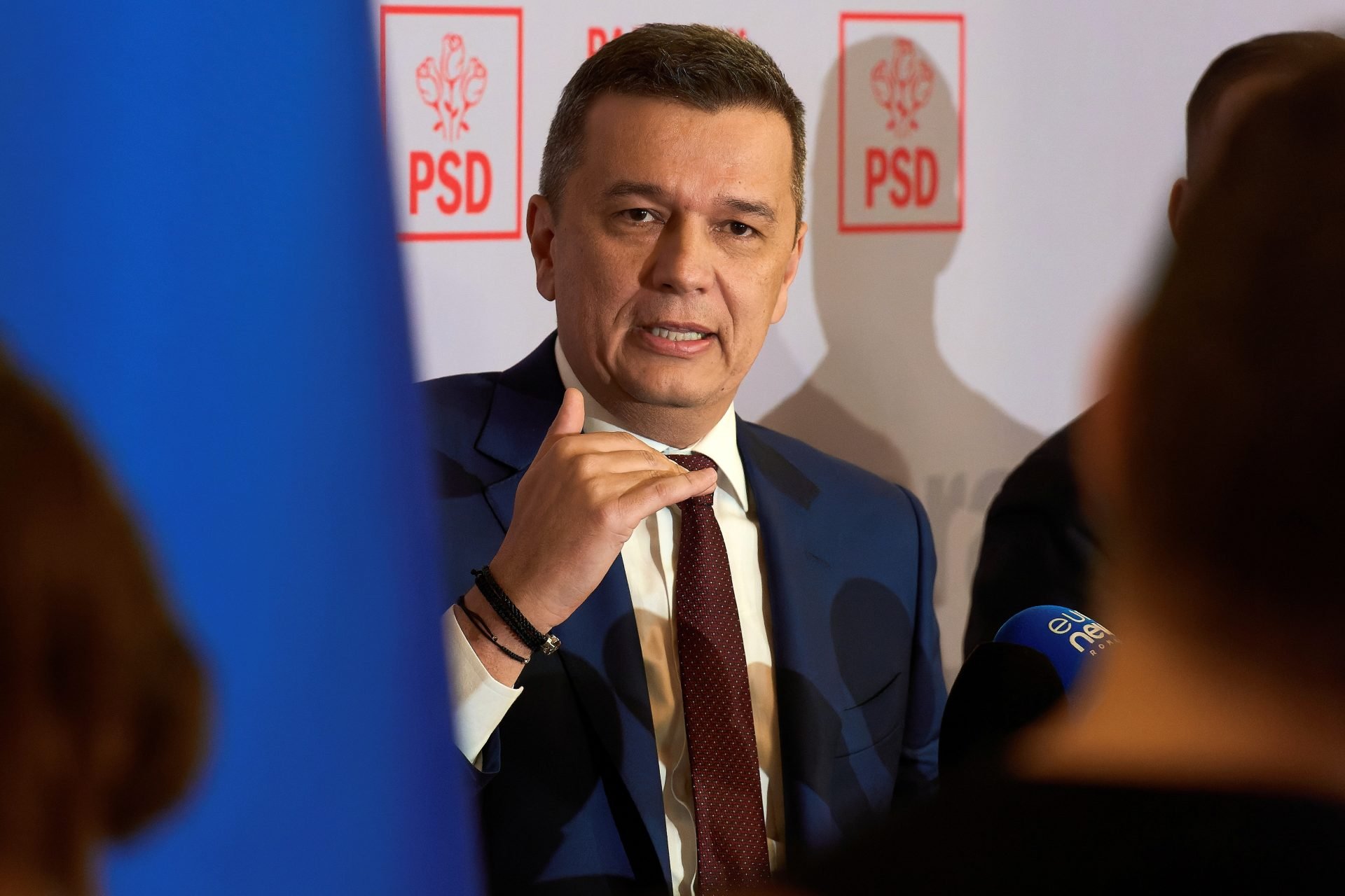 Partidul Social Democrat (PSD) se pregătește intens pentru consultarea din 20 aprilie, unde membrii vor decide viitorul guvernării