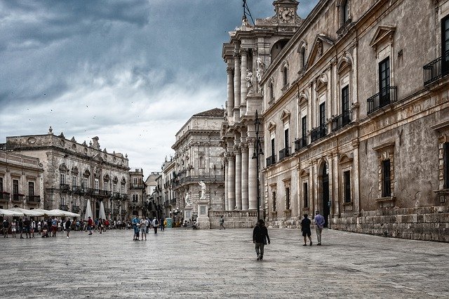 Sicilia, model de succes: Companiile primesc 30.000€/angajat pe termen lung
