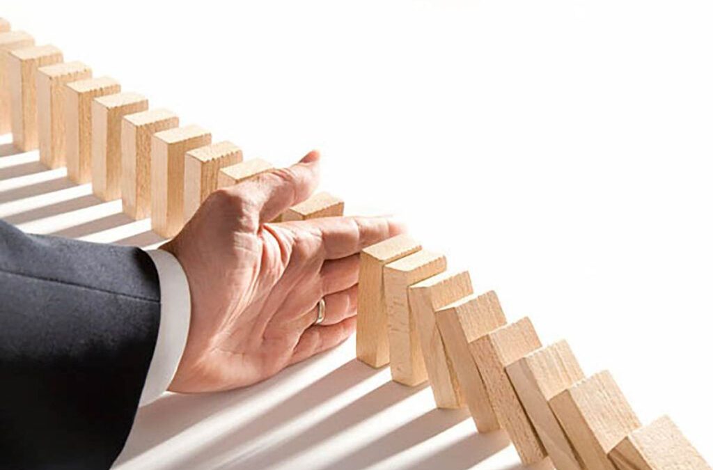 Criză: 10 strategii pentru a schimba radical reacțiile. Ce fac inteligenții?