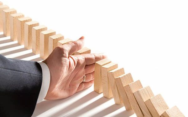 Criză: 10 strategii pentru a schimba radical reacțiile. Ce fac inteligenții?