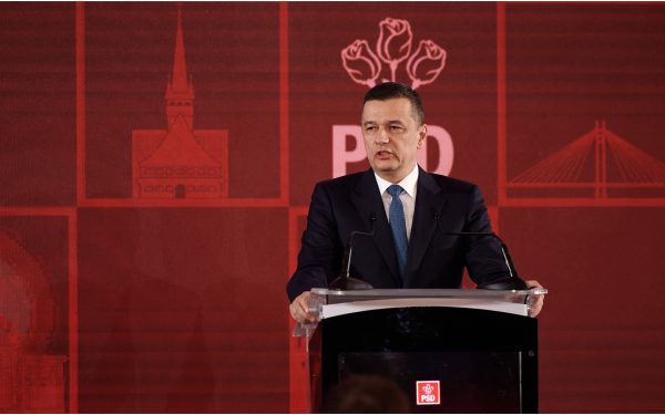 Petreanu, despre PNRR: "PSD aruncă 10 miliarde de euro 'cadou' în aer"