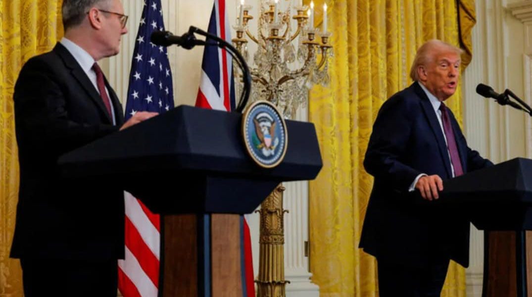 Marea Britanie: Starmer refuză blocada SUA în Ormuz. Soluția, redeschiderea strâmtorii