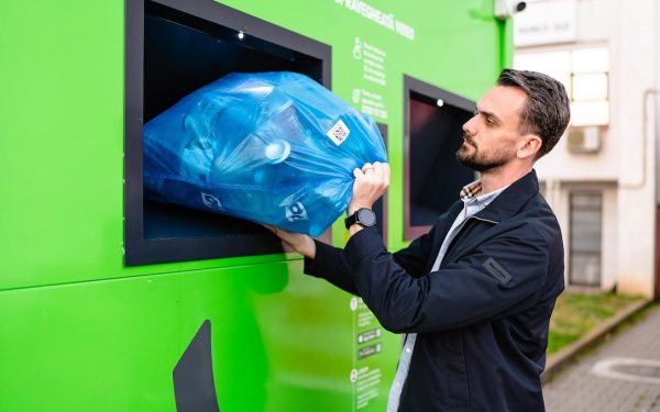 IZI, soluția de reciclare din România, a colectat un milion de pachete