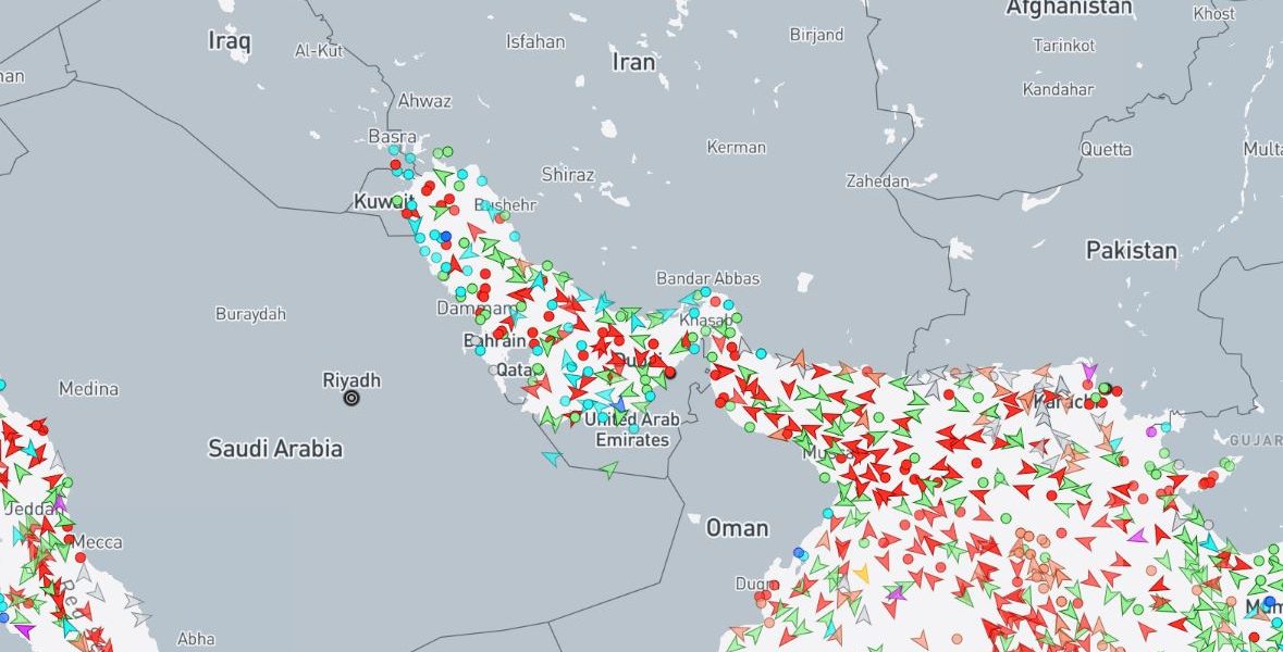 SUA și Iranul au încheiat un armistițiu temporar, condiționat de redeschiderea Strâmtorii Ormuz, o cale maritimă vitală pentru comerțul global cu petrol