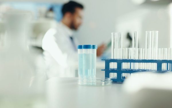 Beneficii vs. riscuri: De ce un studiu clinic poate fi o șansă pentru tine