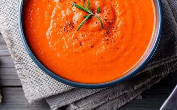 Brânză Feta la cuptor: Supa cremoasă, gata-n 30 de minute!