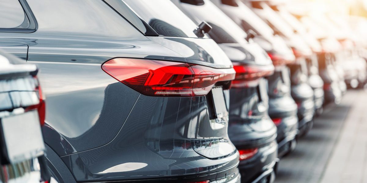 Piața auto din România, în schimbare: SUV-urile și electrificarea domină, dieselul pierde teren Piața auto din România traversează o perioadă de transformare, cu schimbări majore în preferințele consumatorilor și în dinamica vânzărilor