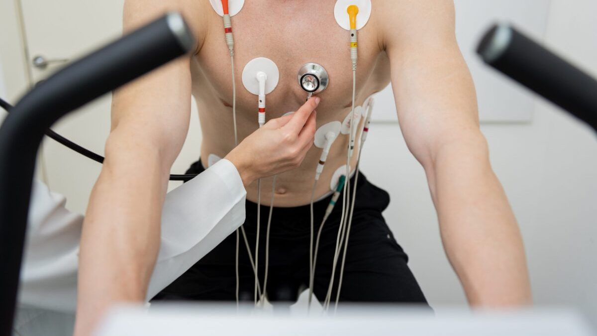 Testul de efort: Când e vital și ce ne spune despre inima ta