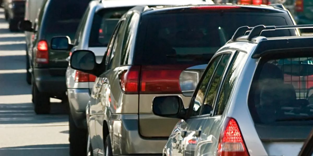 Aglomerație infernală pe A1 și DN1: Weekendul începe cu mari probleme în trafic!