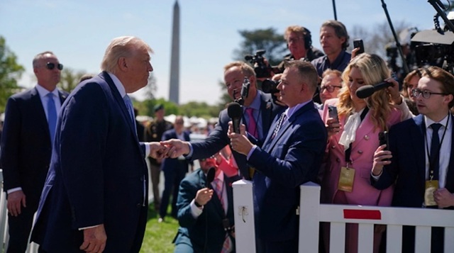 Președintele SUA, Donald Trump, a exprimat luni scepticism față de propunerea de încetare a focului cu Iranul avansată de către țări mediatoare, considerând această inițiativă o „etapă foarte importantă”, dar insuficientă pentru a fi acceptată în momentul de față