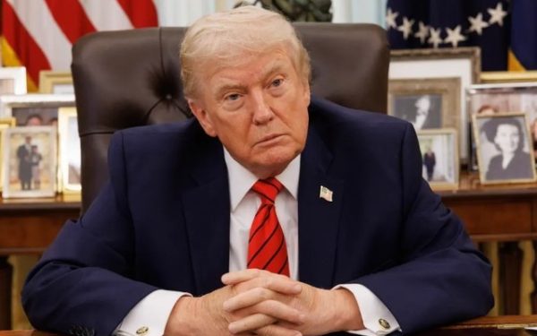 Trump, atac la Papa și Iran: 42.000 de protestatari uciși, spune fostul președinte