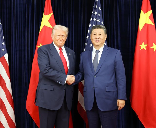 Trump, acord cu China: Deschide Strâmtoarea Ormuz. Xi promite, "îmbrățișări"