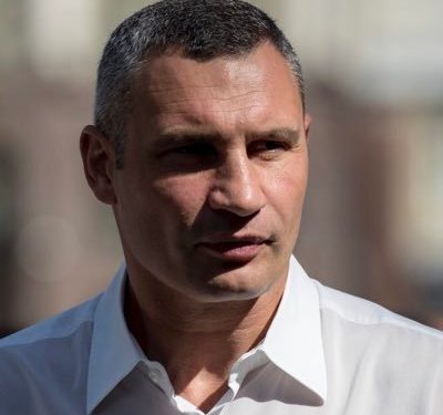 Opt persoane, internate după atacul armat din Kiev, cu șase morți