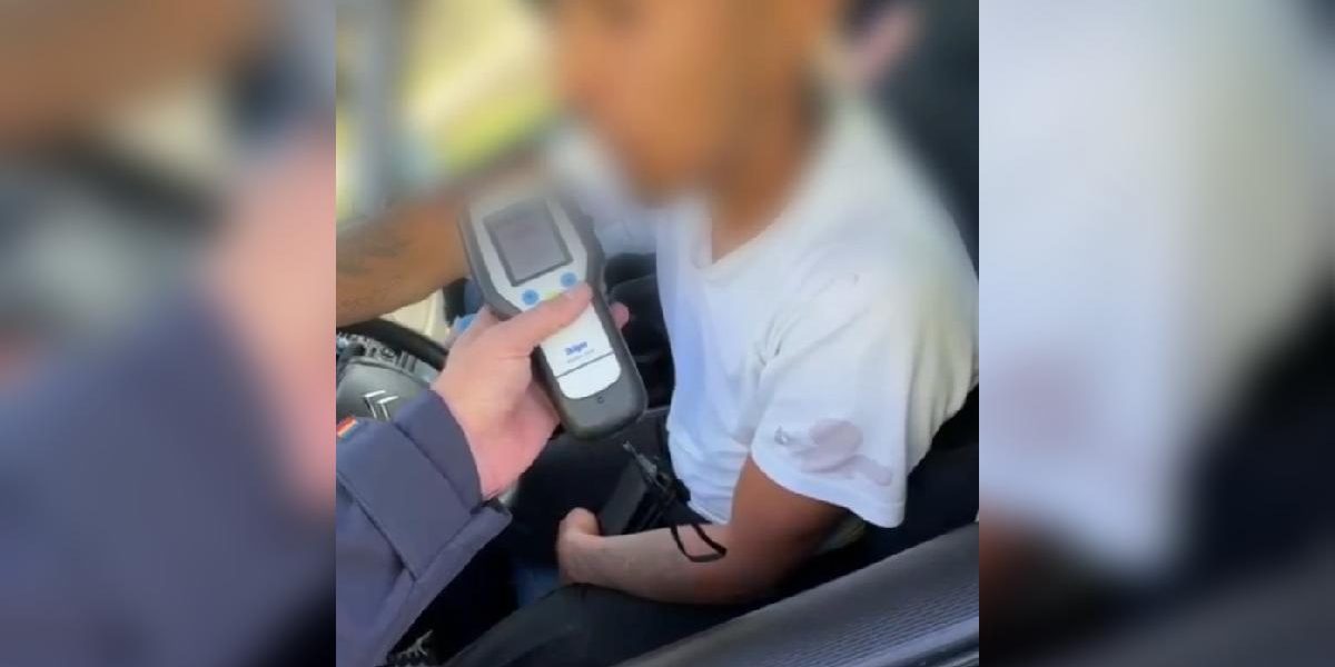 Șofer începător din Brașov, prins beat: „O sticlă de whisky și beri”!