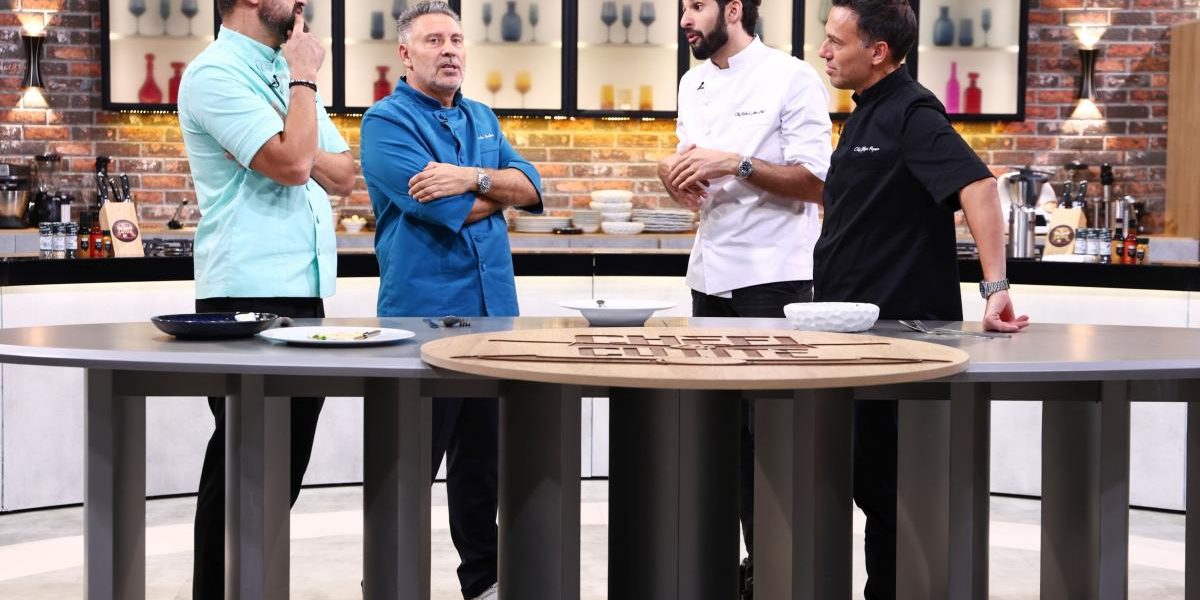 Seara de joi se anunță una decisivă la chefi la cuțite, cu o ediție extrem de tensionată difuzată de la ora 20:30 pe Antena 1 și pe platforma AntenaPLAY