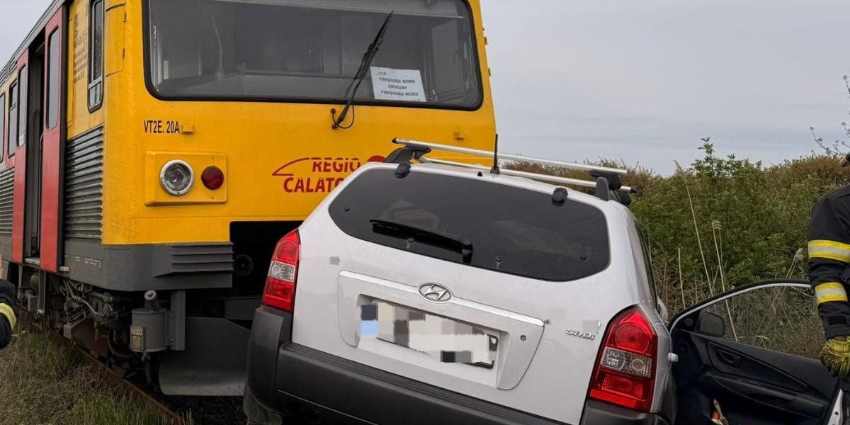 Accident GRAV la Peciu Nou: Șofer ucis de trenul cu pasageri