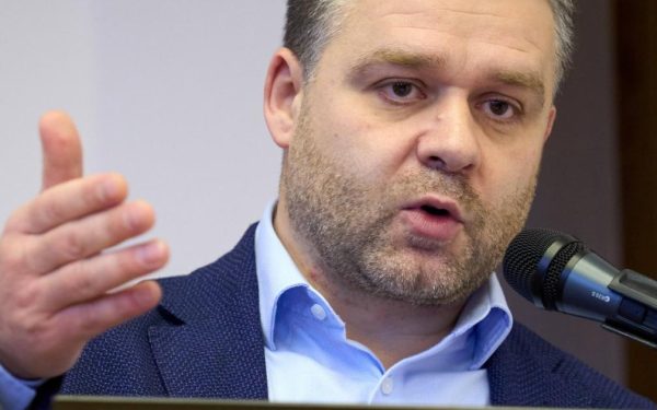 Ciucu intră în scandalul anti-cezariană: „E o manipulare!”