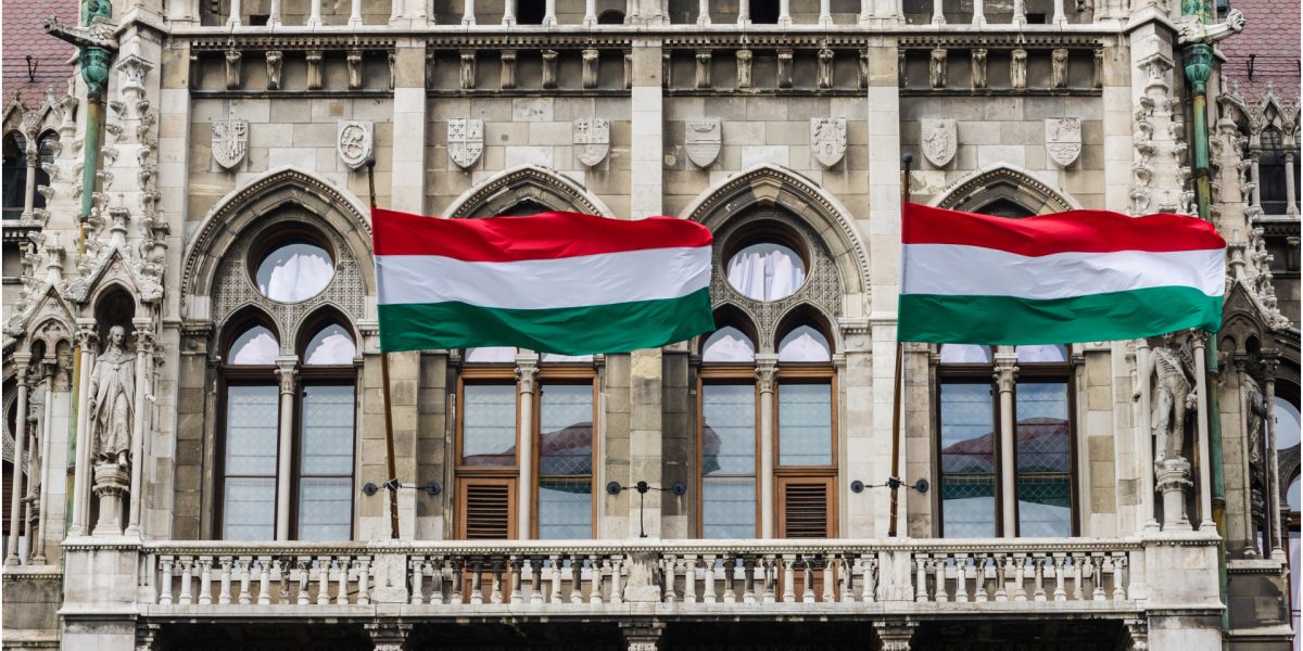 Duminică, Ungaria votează pentru un nou parlament, un scrutin crucial pentru țara vecină și cu implicații majore în politica europeană