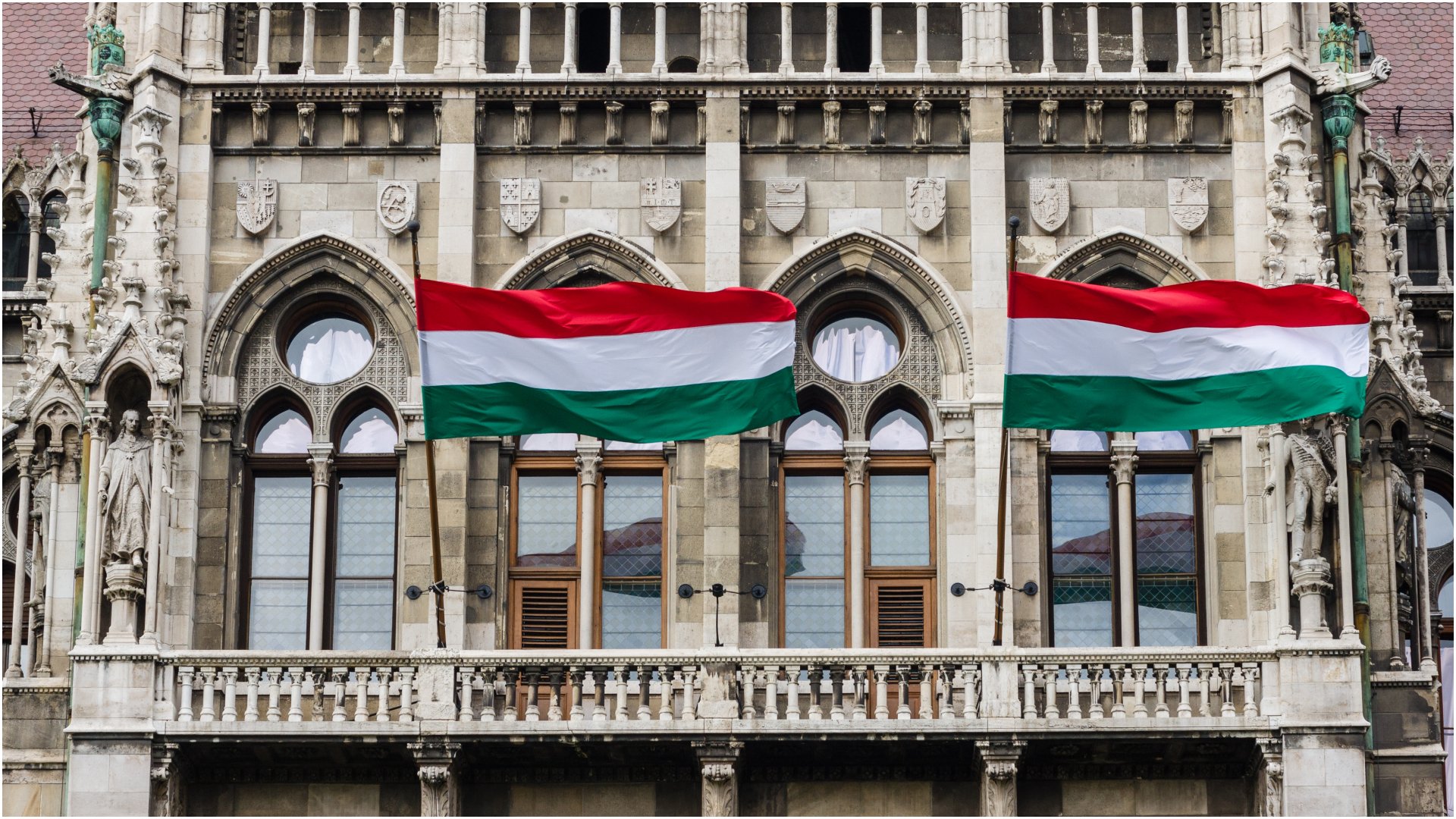 Duminică, Ungaria votează pentru un nou parlament, un scrutin crucial pentru țara vecină și cu implicații majore în politica europeană