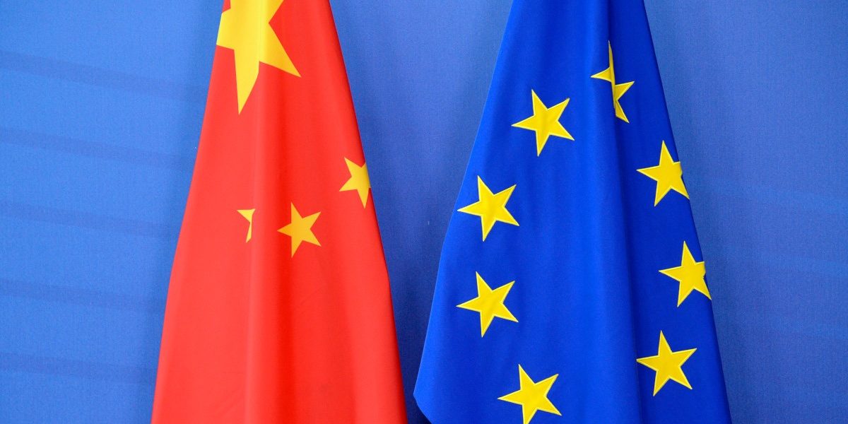 Deficitul comercial UE cu China explodează în 2025: creștere de 15,3%